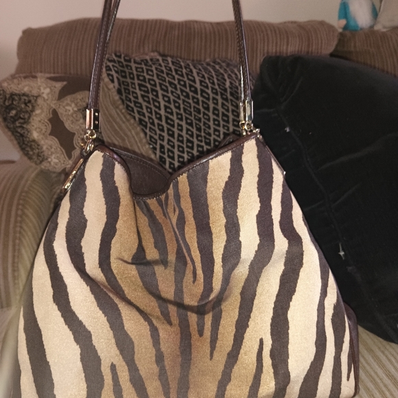 Coach purse - Picture 10 of 15